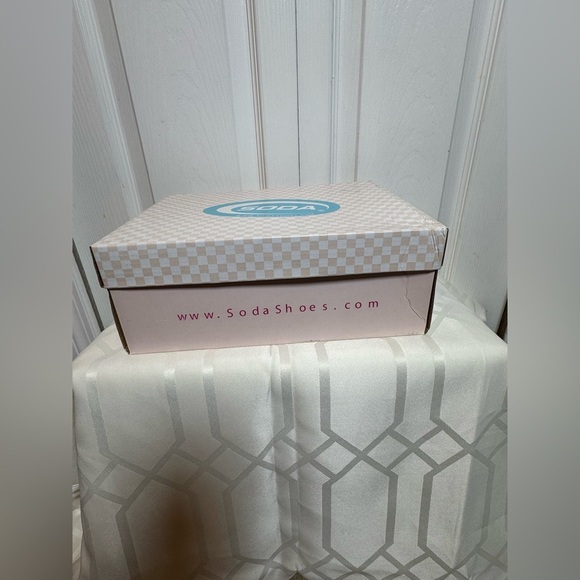 Soda Sage Green Strappy Heels - Picture 7 of 8